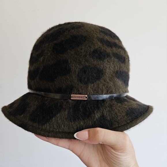 Kangol Animal Print Angora Cloche Cap / Hat Size Small - Picture 3 of 8
